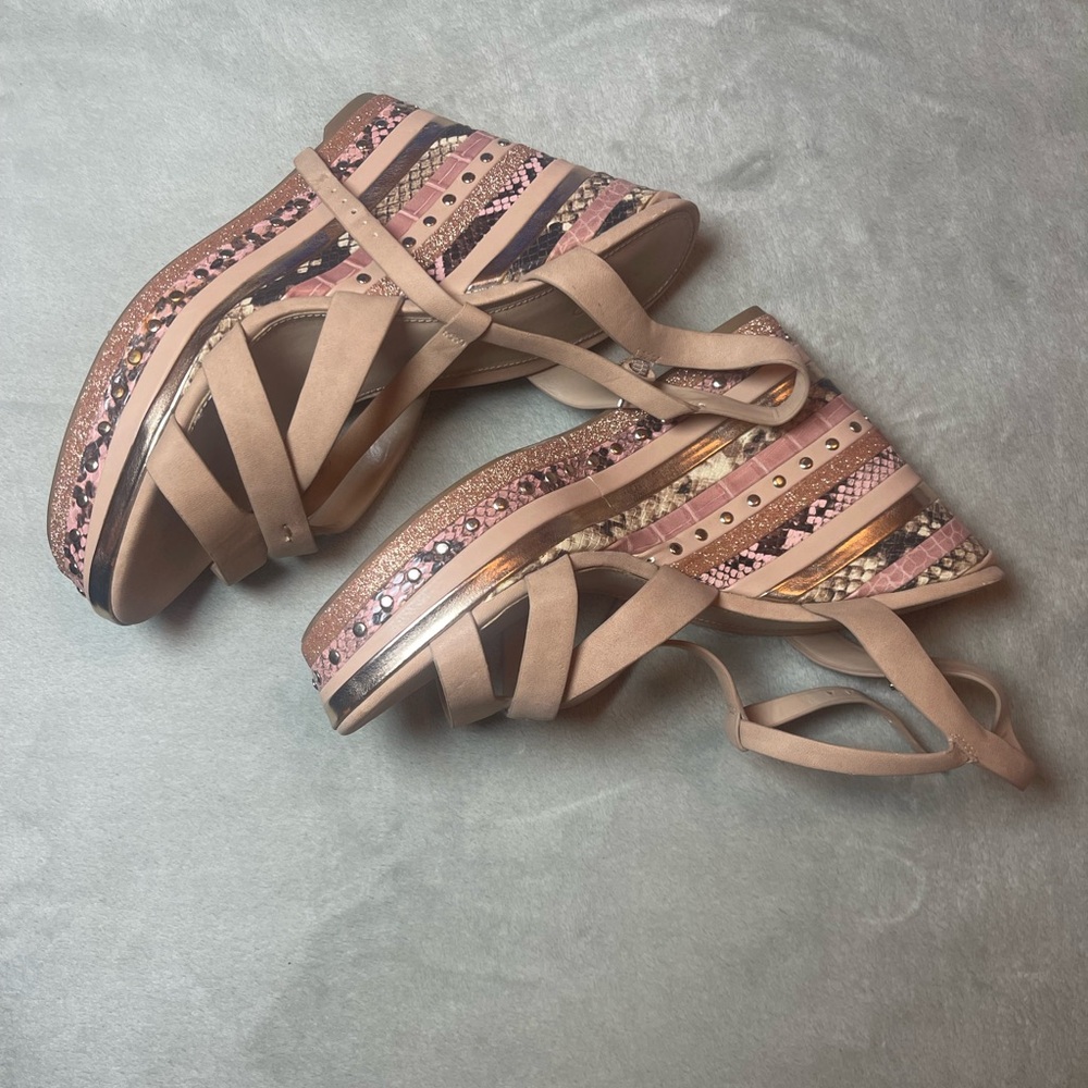 Aldo Women's Pink Strappy Wedge Sandals - Neutral Pink - Picture 3 of 9